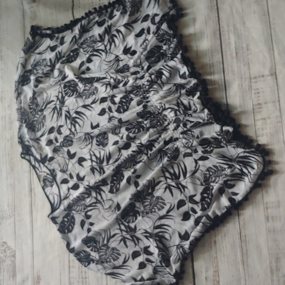 VINCE CAMUTO PONCH TOP OR SWIM COVERUP - Picture 1 of 5